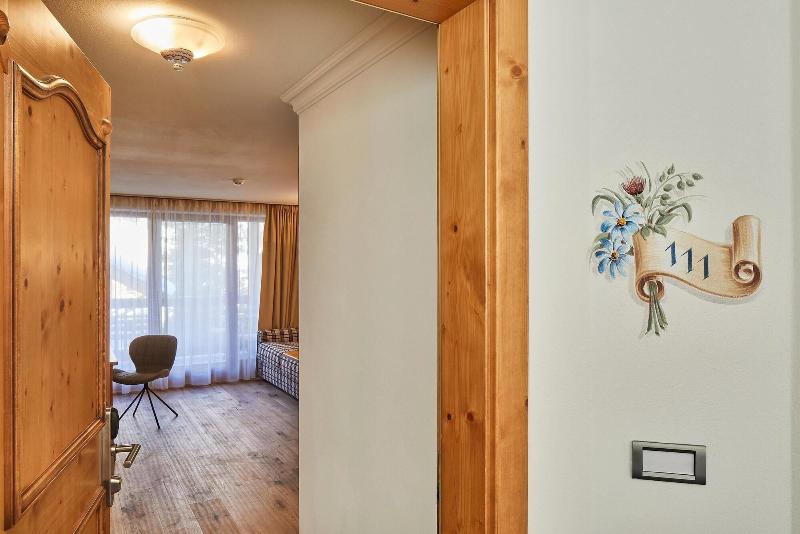 Hotel Marmolada - Oda