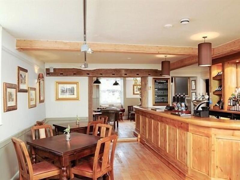 The Lamb At Angmering - Bar