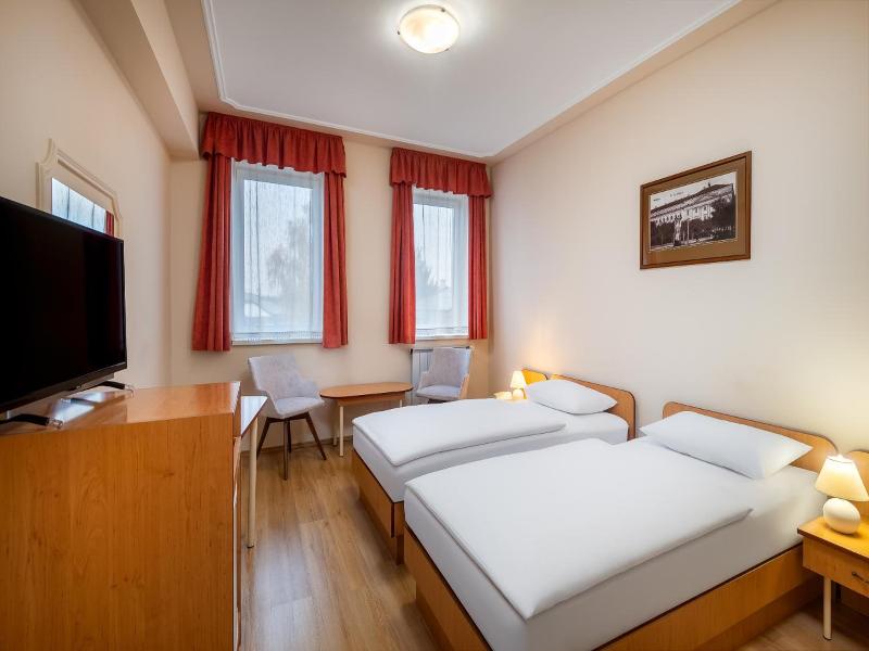 Platan Hotel - Oda