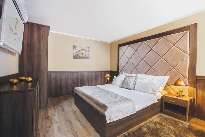 Komló Hotel Gyula - Oda
