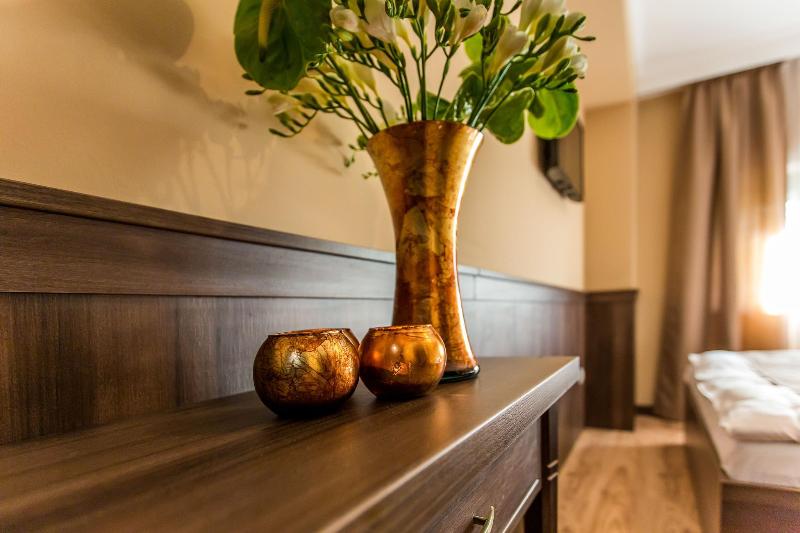Komló Hotel Gyula - Oda