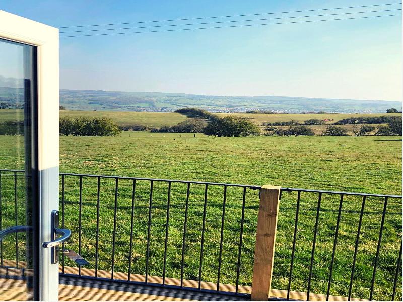 Chevin End Guest House - Genel