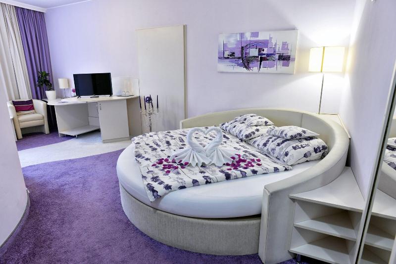 Granada Konferencia Wellness Sport Hotel - Oda