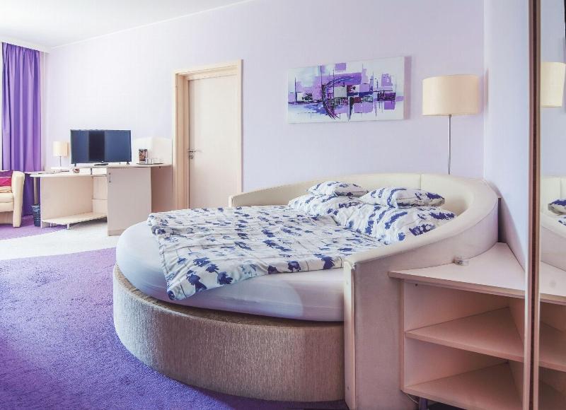 Granada Konferencia Wellness Sport Hotel - Oda