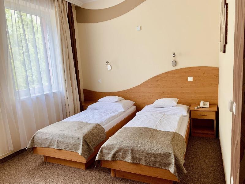 Granada Konferencia Wellness Sport Hotel - Oda