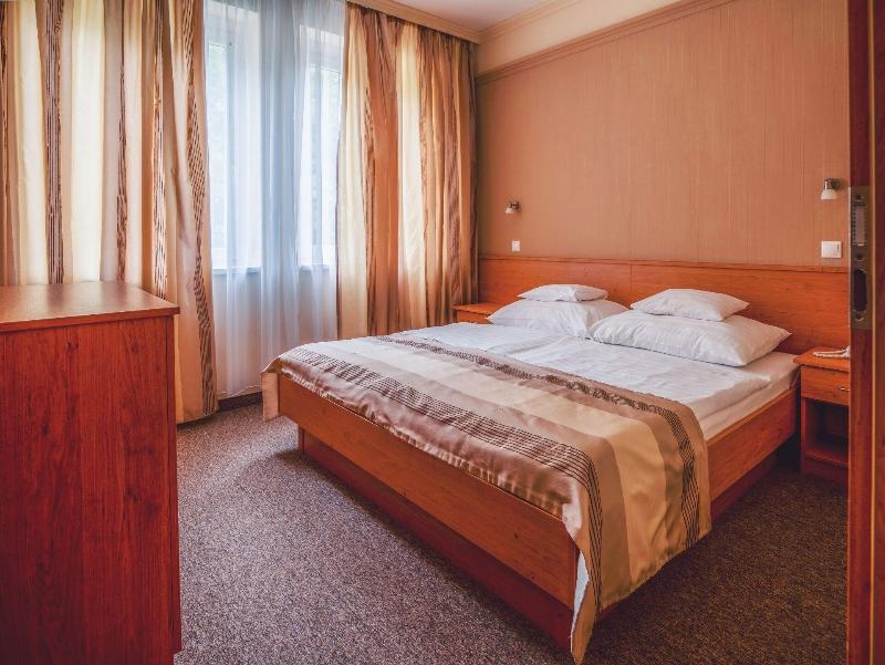 Granada Konferencia Wellness Sport Hotel - Oda