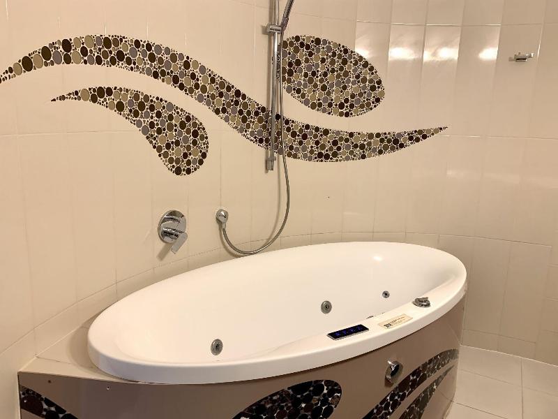 Granada Konferencia Wellness Sport Hotel - Oda