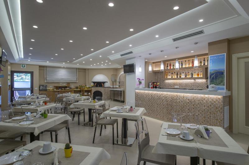 Villa Paradise Resort - Lobi