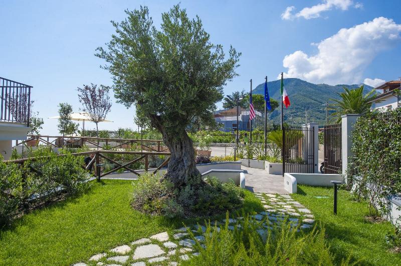 Villa Paradise Resort - Genel