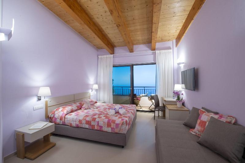Villa Paradise Resort - Oda