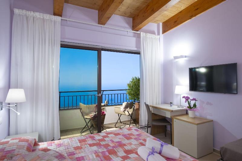 Villa Paradise Resort - Oda