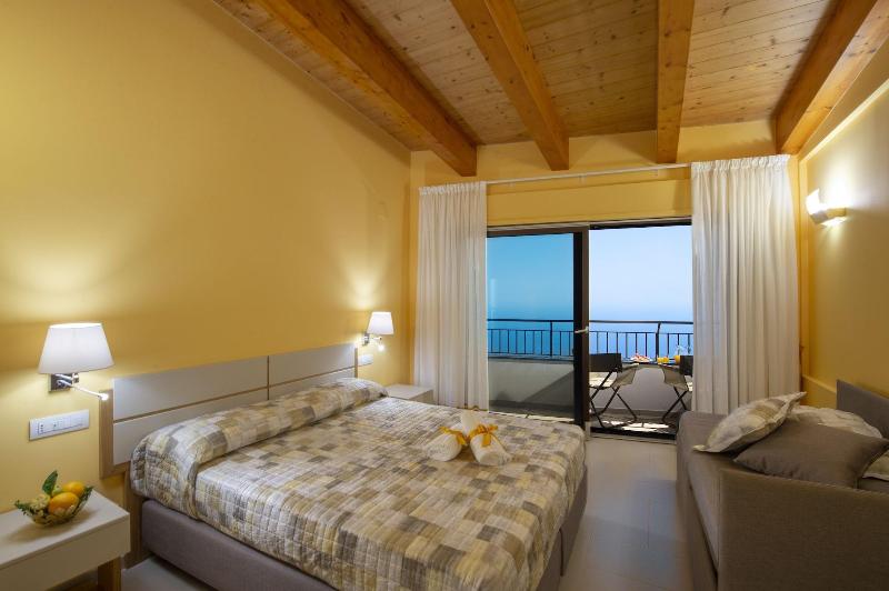 Villa Paradise Resort - Oda
