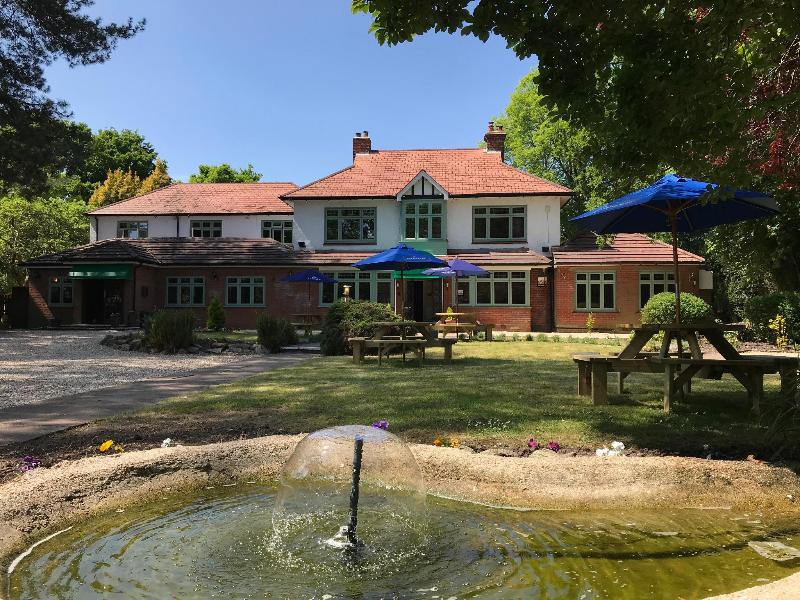 Le Chateau - Genel
