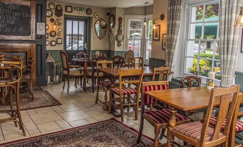 Robin Hood Inn - Bar