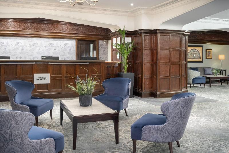 Delta Hotels by Marriott St. Pierre Country Club - Lobi