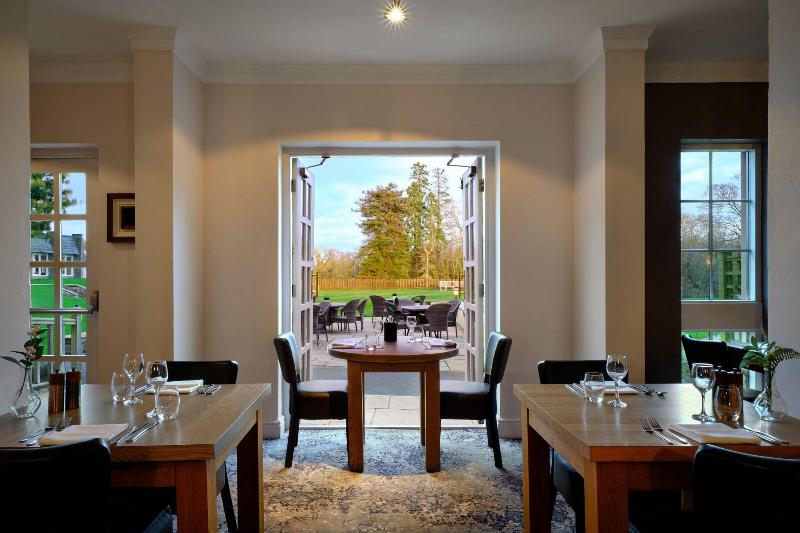Delta Hotels by Marriott St. Pierre Country Club - Restoran