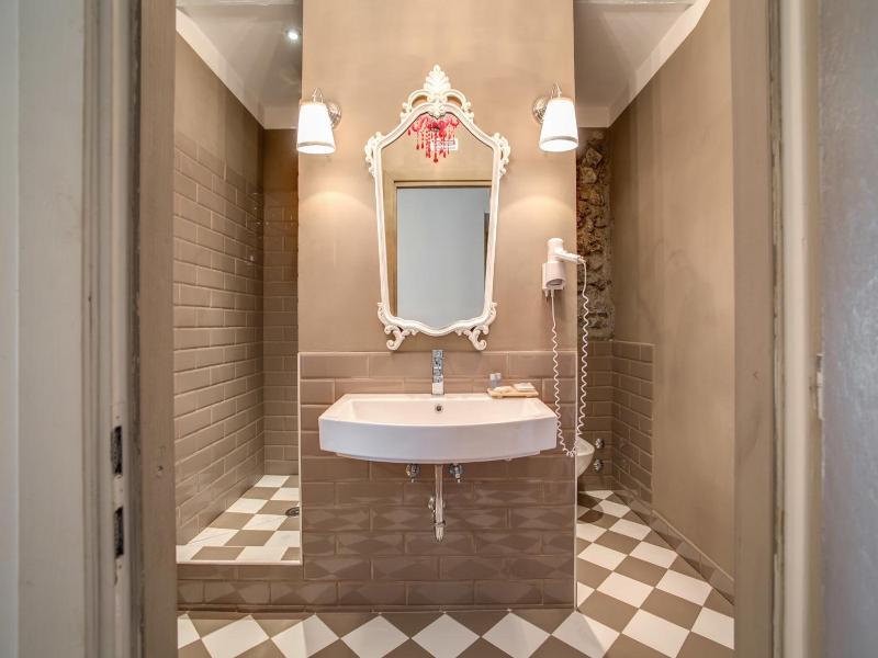 Borgo Vistalago - Genel