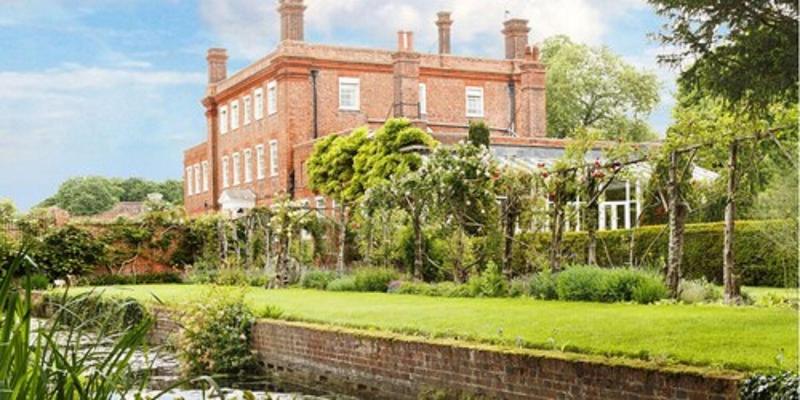 Champneys Henlow - Genel