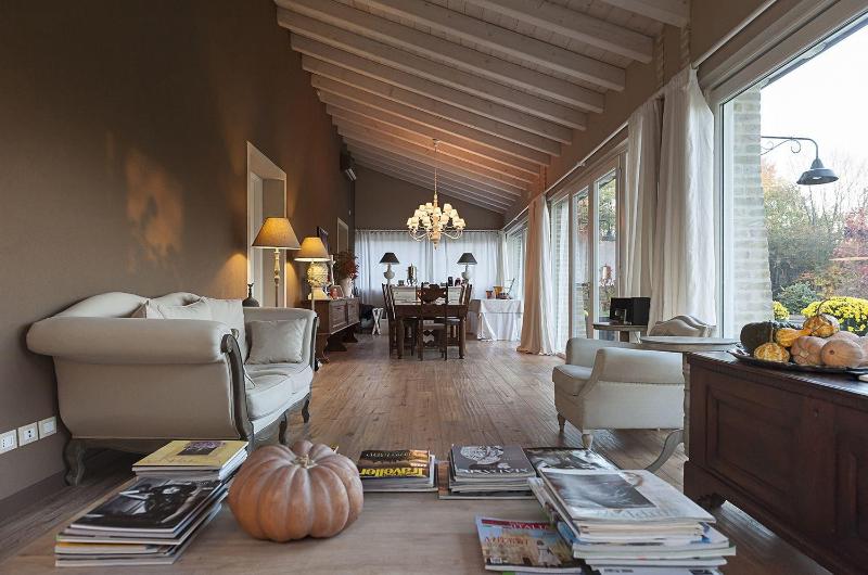 A Casa di Delia - Charming House - Lobi