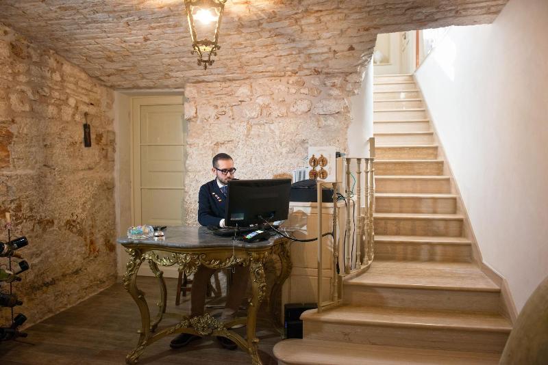 The Guest House - Palazzo Scotto - Lobi