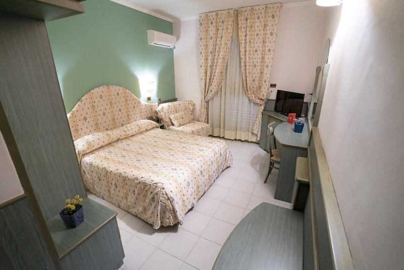 Kristall Palace Hotel - Oda