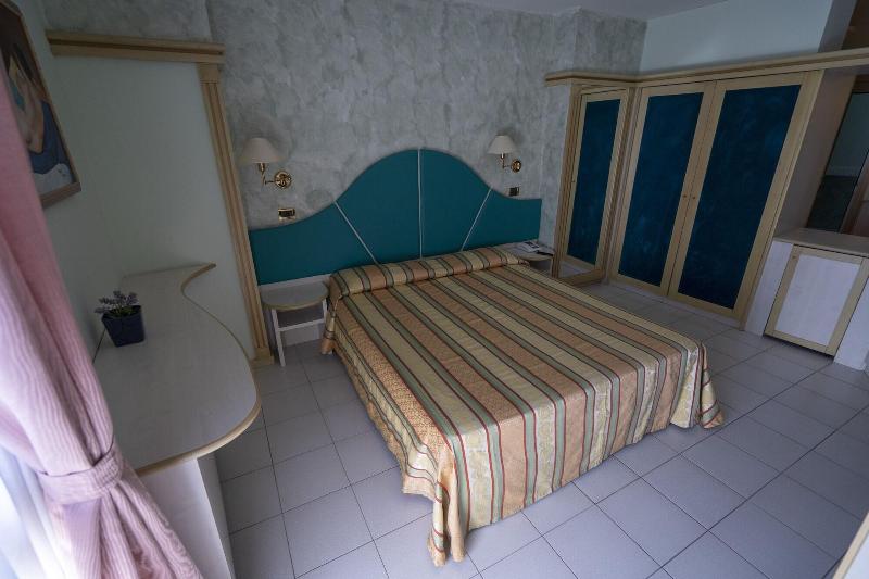 Kristall Palace Hotel - Oda