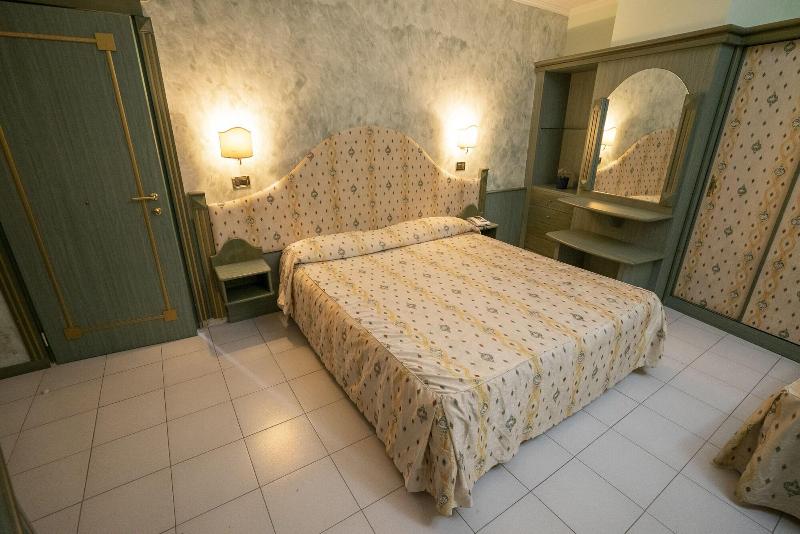Kristall Palace Hotel - Oda