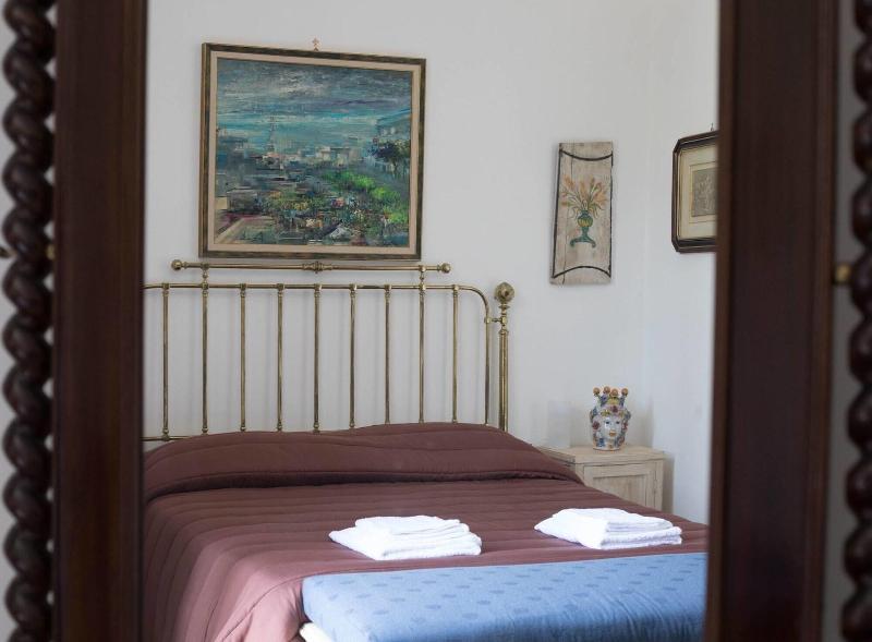 Cannatella's Mansion - Oda