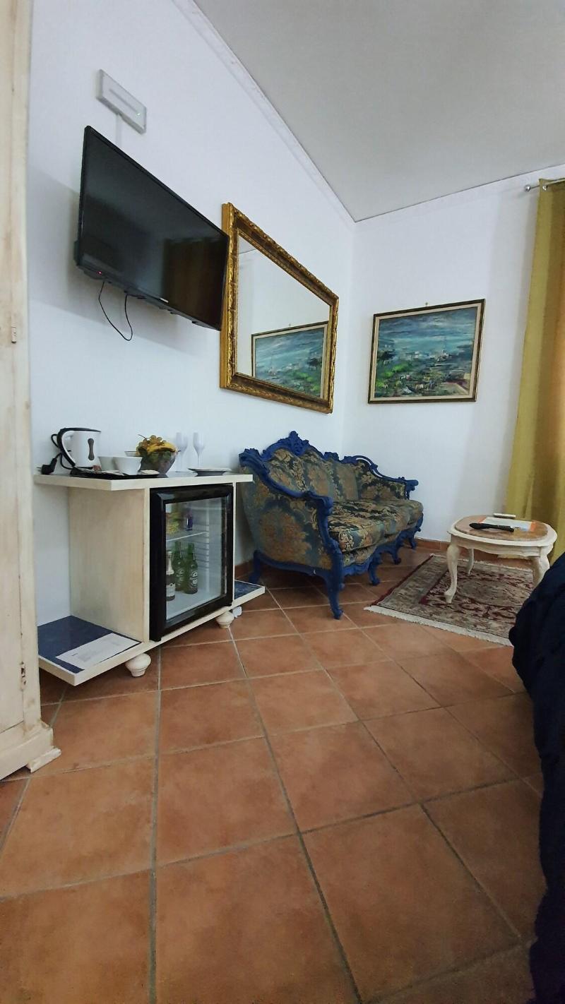 Cannatella's Mansion - Oda