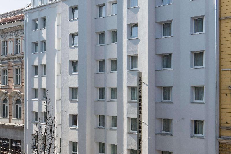 Four Points Flex by Sheraton Vienna Hauptbahnhof - Genel