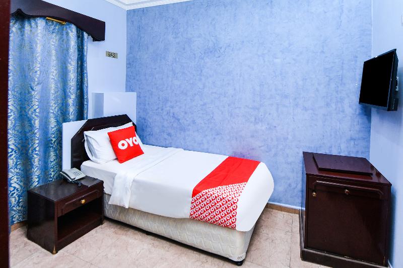 OYO 137 Marina Hotel - Oda