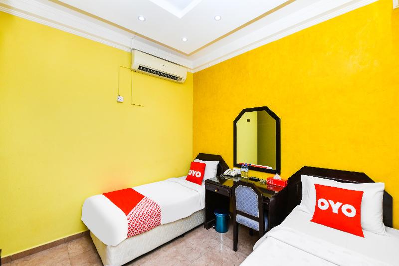 OYO 137 Marina Hotel - Oda