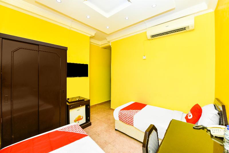 OYO 137 Marina Hotel - Oda