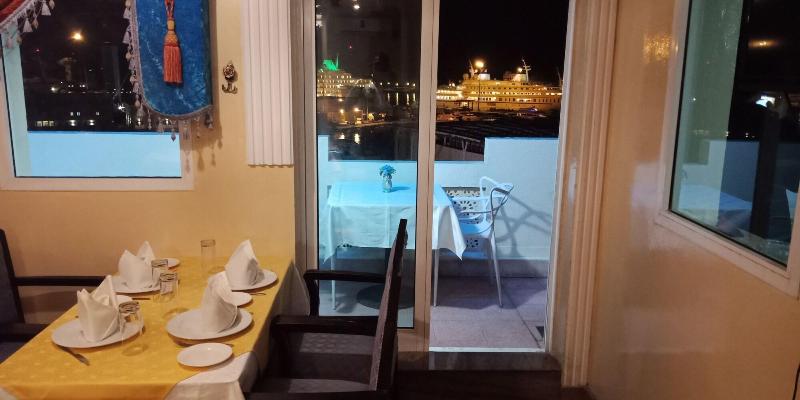 OYO 137 Marina Hotel - Restoran