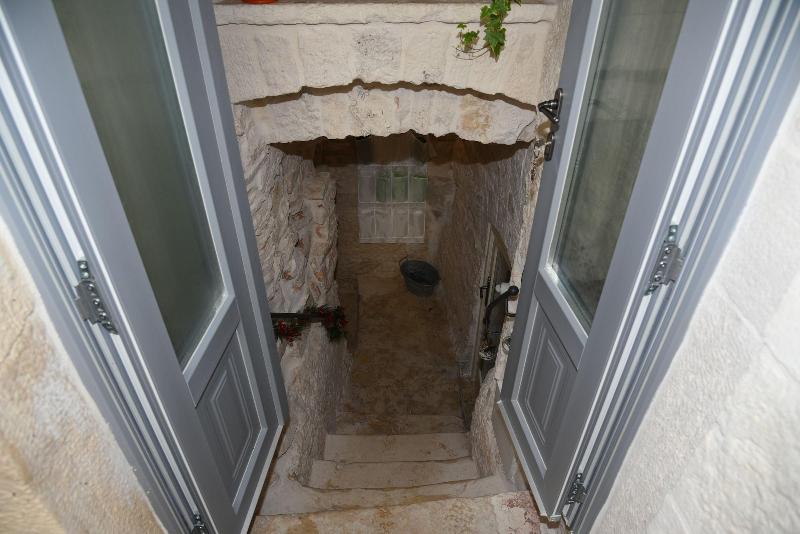Trulli Occhi Di Pietra - Lobi