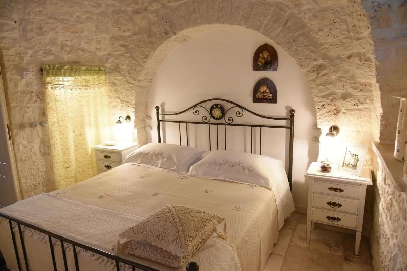 Trulli Occhi Di Pietra - Oda