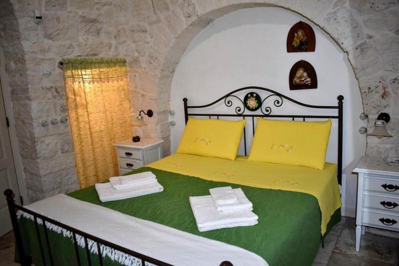Trulli Occhi Di Pietra - Oda
