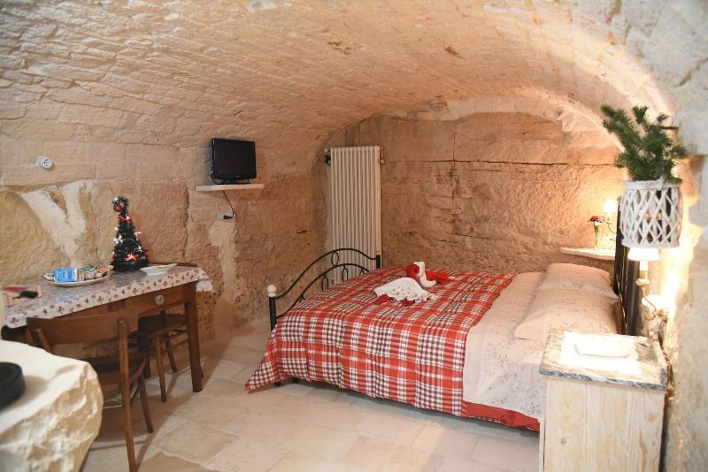 Trulli Occhi Di Pietra - Oda