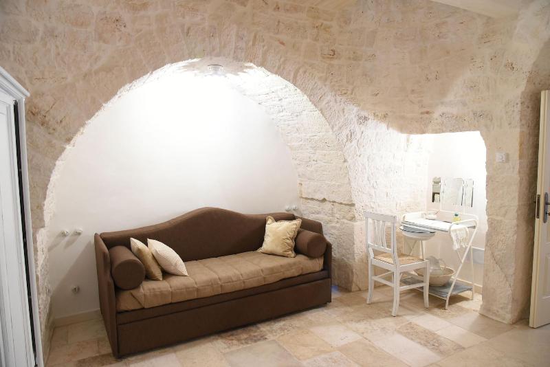 Trulli Occhi Di Pietra - Oda