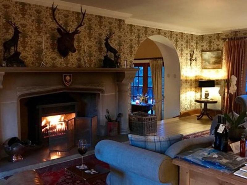 Highland Bear Lodge & Luxury Bear Huts - Lobi