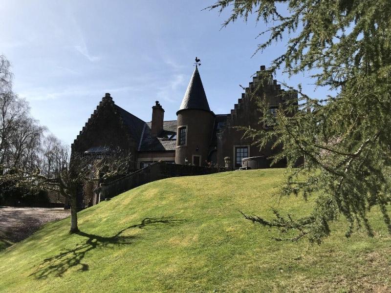 Highland Bear Lodge & Luxury Bear Huts - Genel