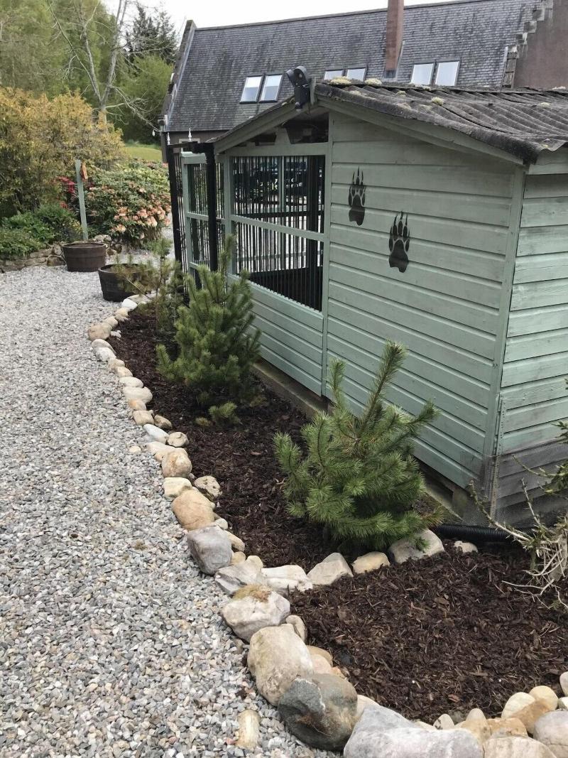 Highland Bear Lodge & Luxury Bear Huts - Genel