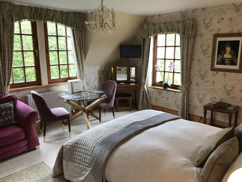Highland Bear Lodge & Luxury Bear Huts - Oda