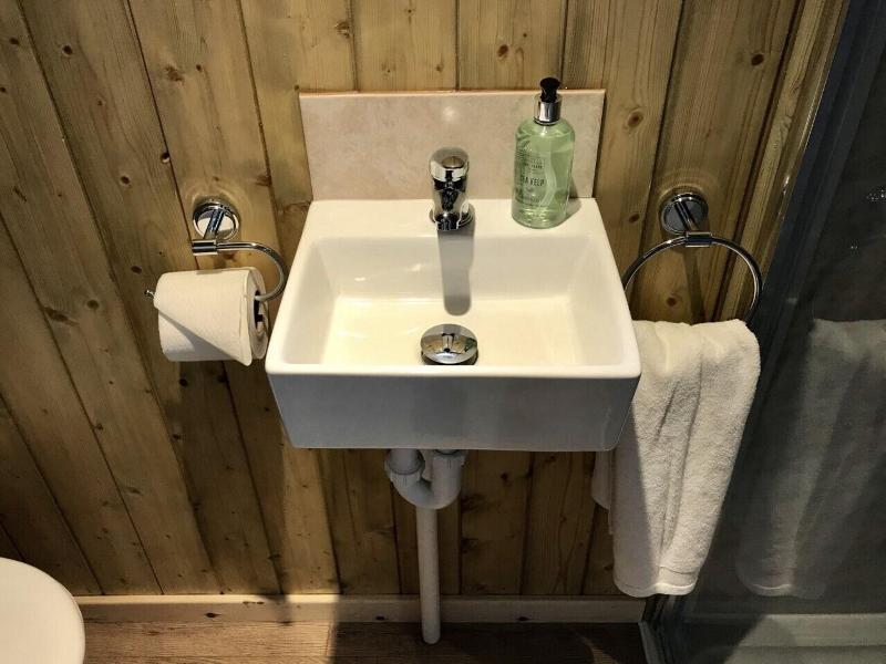 Highland Bear Lodge & Luxury Bear Huts - Oda