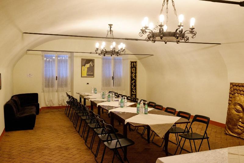 Ristorante Albergo Corona - Toplantı