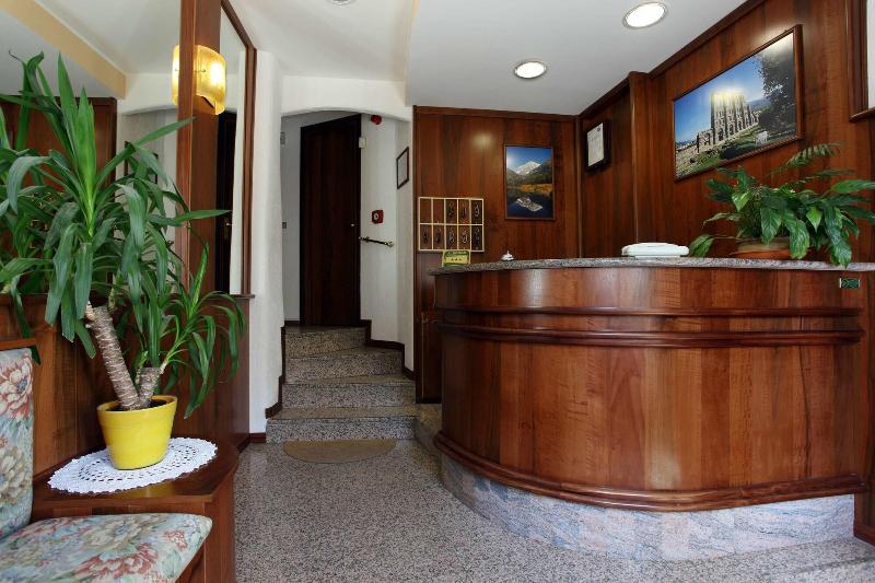 Hotel Cecchin - Lobi