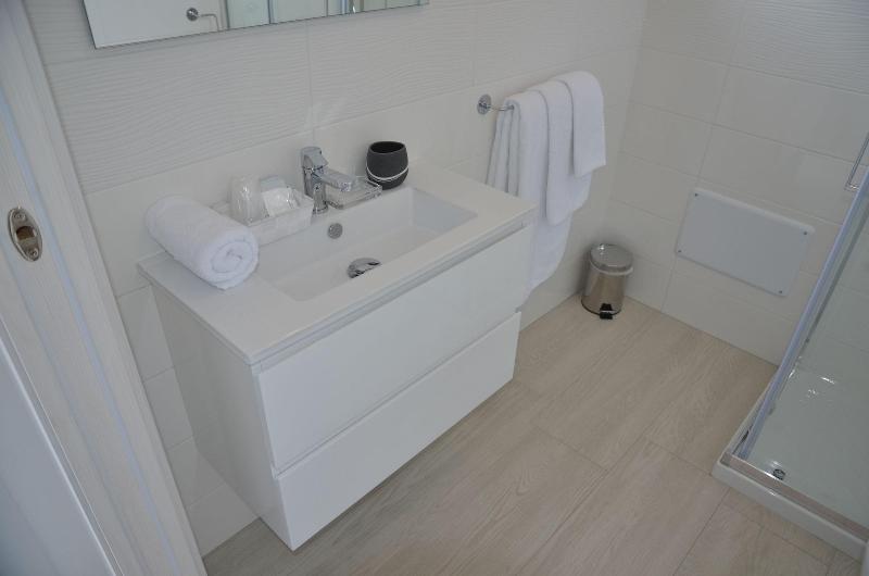 Crystal Bed And Breakfast - Oda