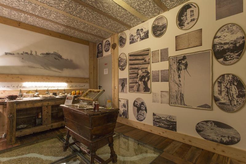 Hotel Lac Bleu - Lobi