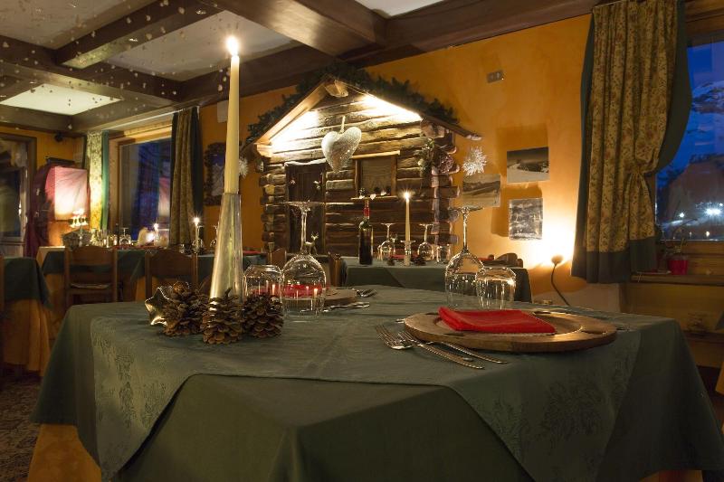 Hotel Lac Bleu - Restoran