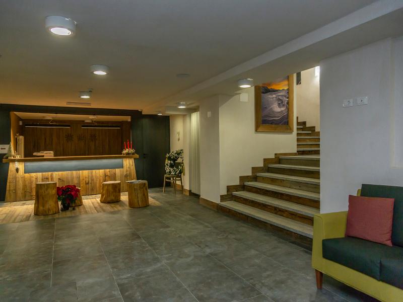 Hotel Petit Palais - Lobi